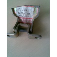 MB546472 MİTSUBİSHİ LANCER 90 KAPI MENTEŞE ARKA ÜST 